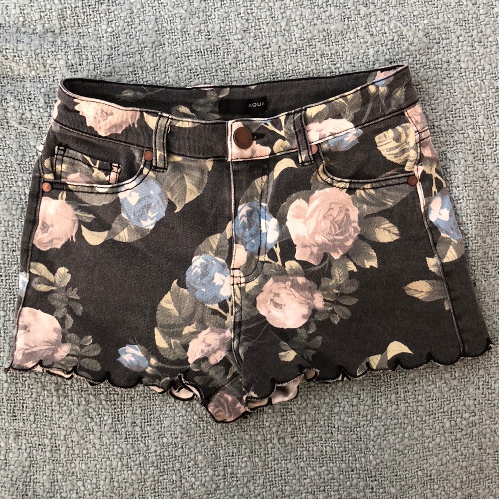 Floral black denim shorts